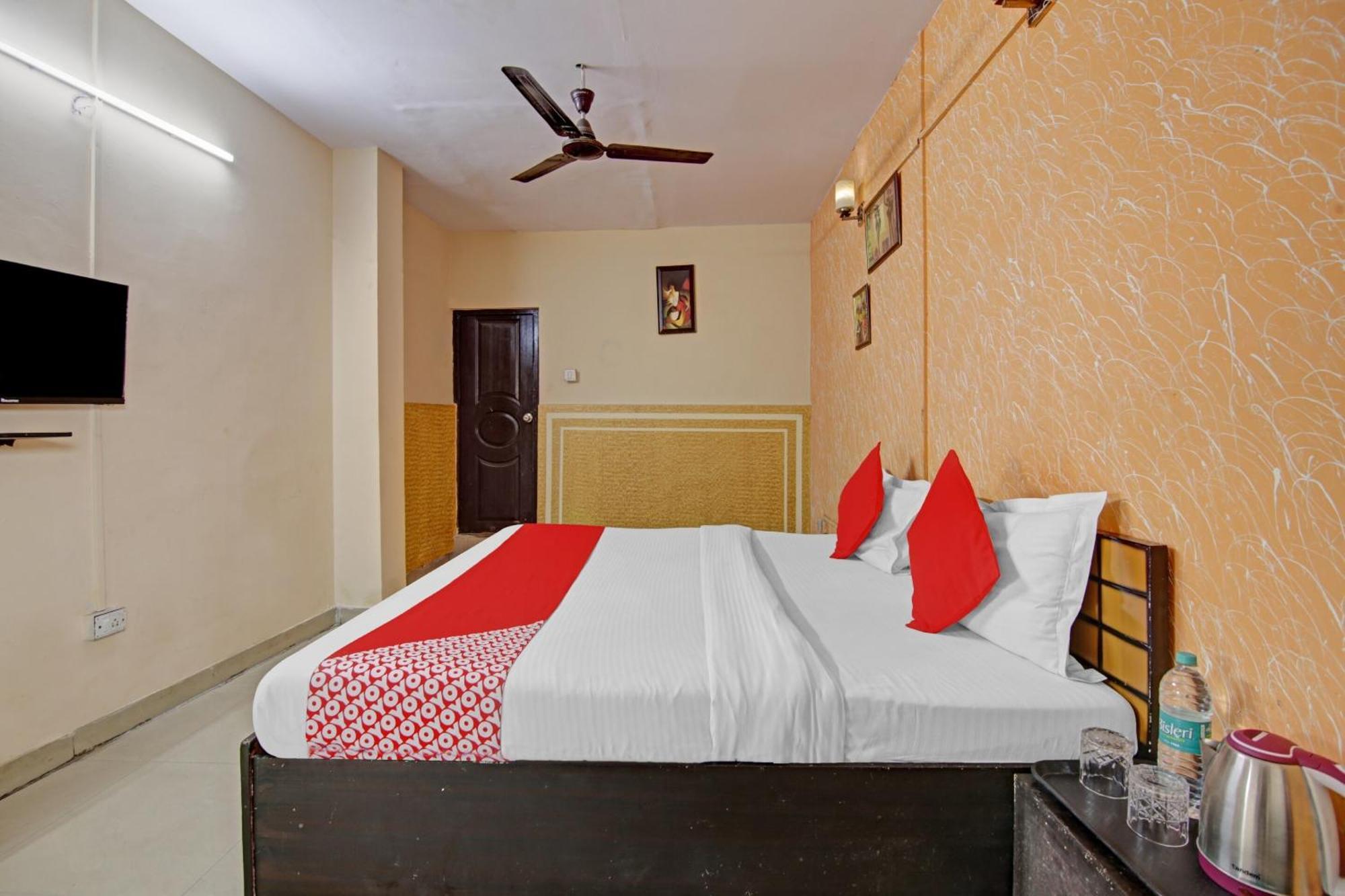 Hotel O Glorious Stayz Noida Dış mekan fotoğraf