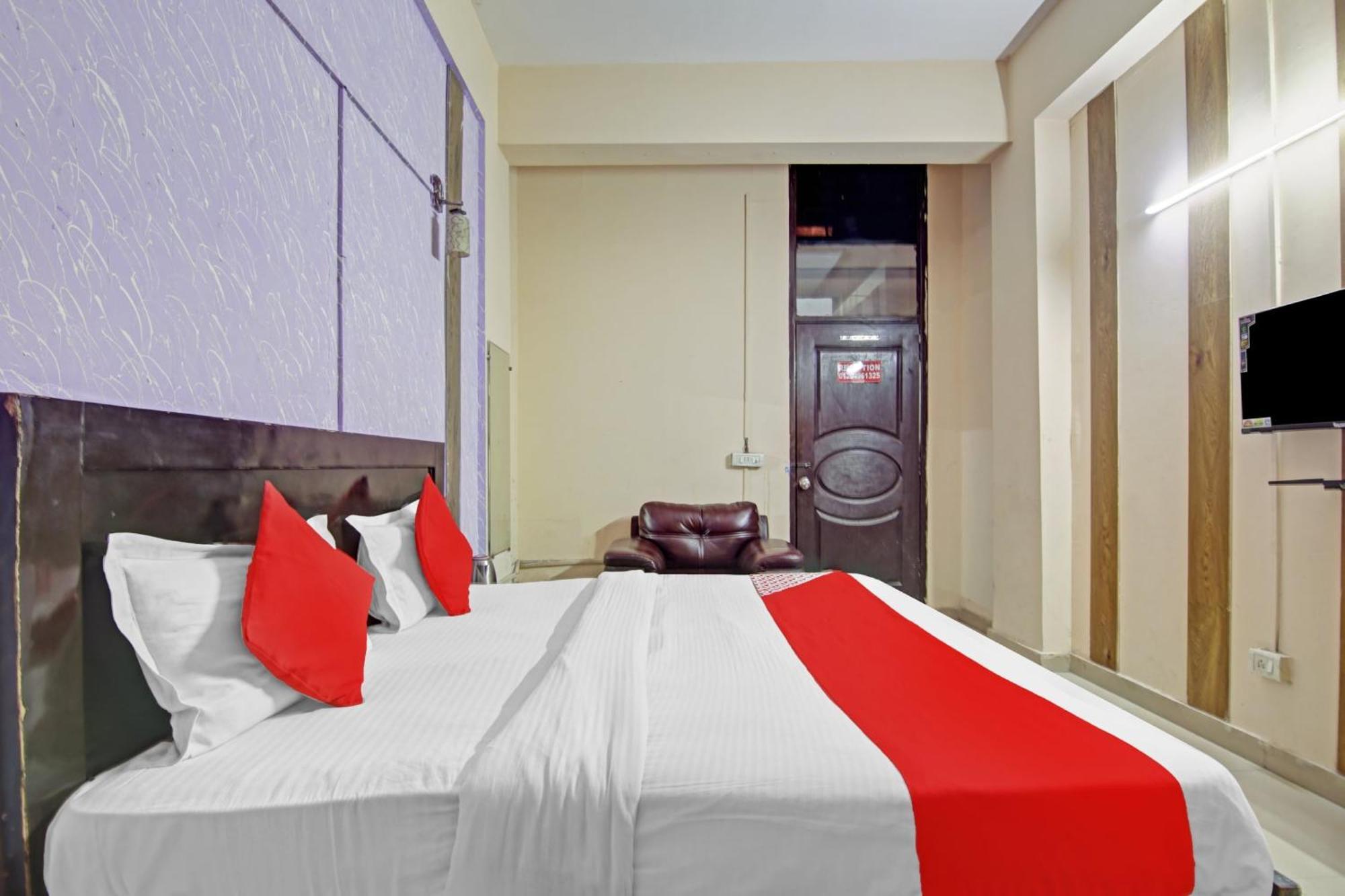 Hotel O Glorious Stayz Noida Dış mekan fotoğraf