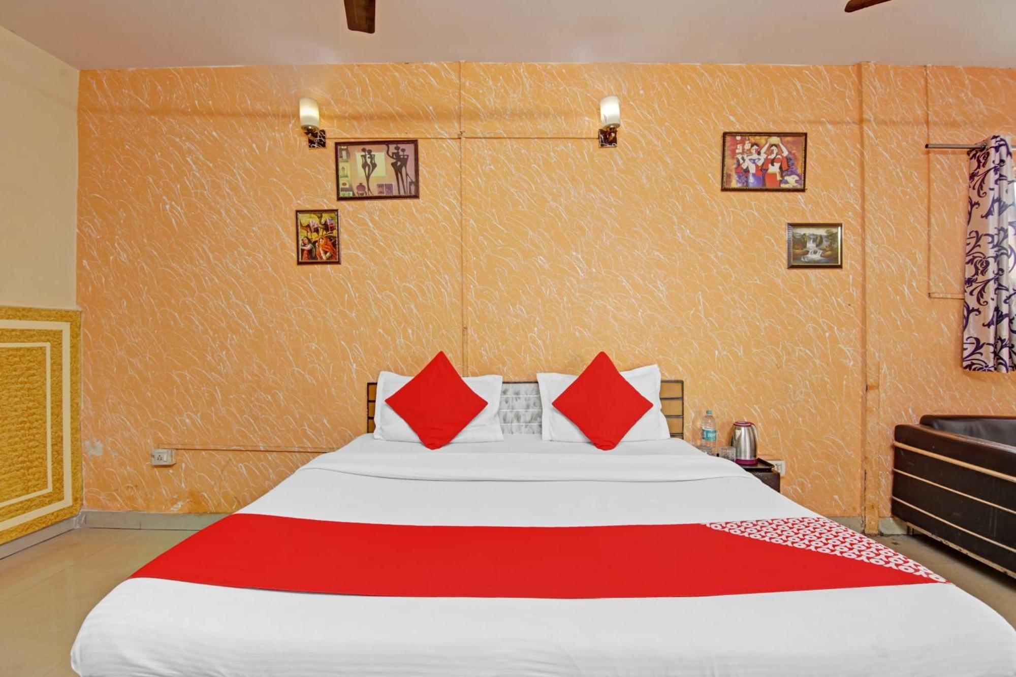 Hotel O Glorious Stayz Noida Dış mekan fotoğraf