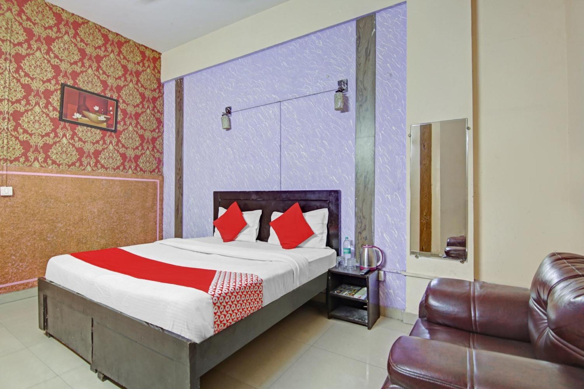 Hotel O Glorious Stayz Noida Dış mekan fotoğraf